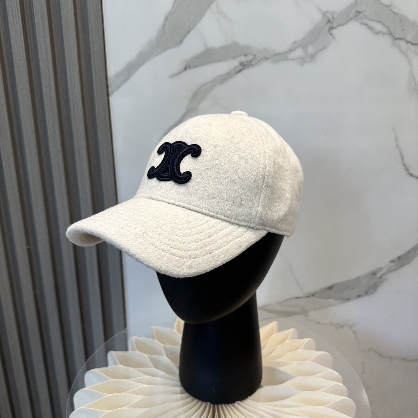 赛琳 秋冬新款羊绒毛棒球帽 简约爆款，大牌同步，超好搭配，出货！