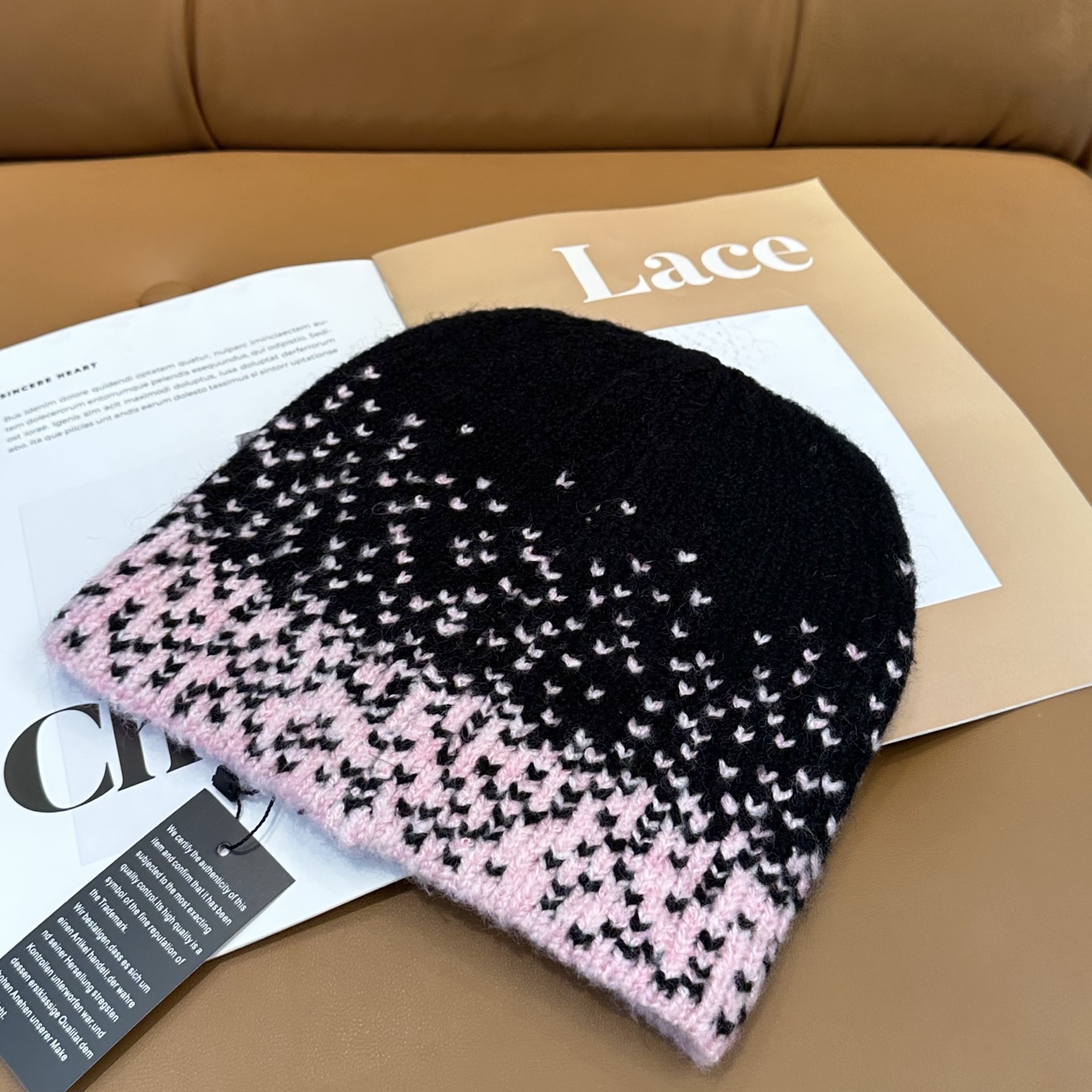 Cha官网品质香奈儿秋冬网红时尚博主推荐款针织帽，藏着不动声色的高级感，每一处线条都透着利落大方，简约而