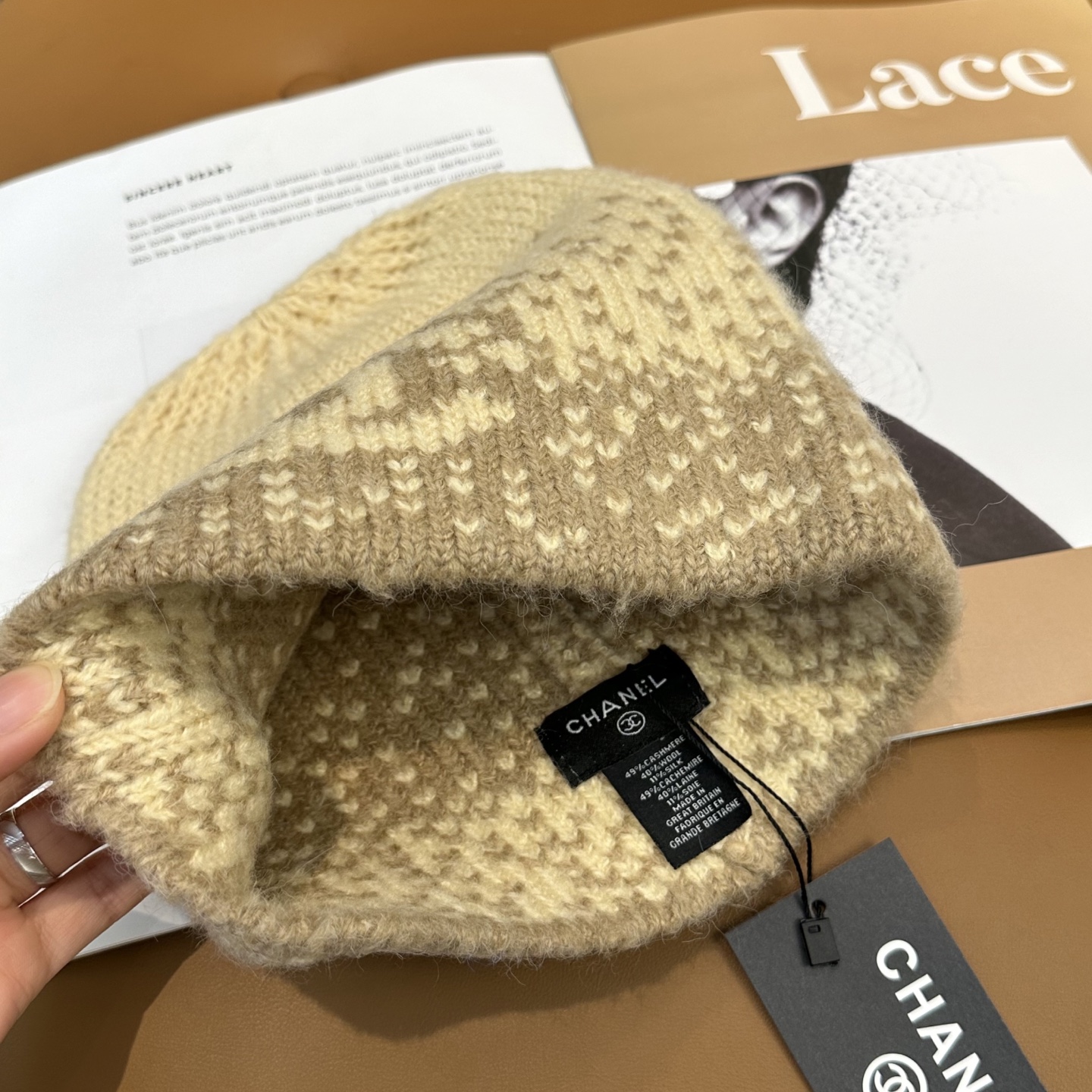 Cha官网品质香奈儿秋冬网红时尚博主推荐款针织帽，藏着不动声色的高级感，每一处线条都透着利落大方，简约而