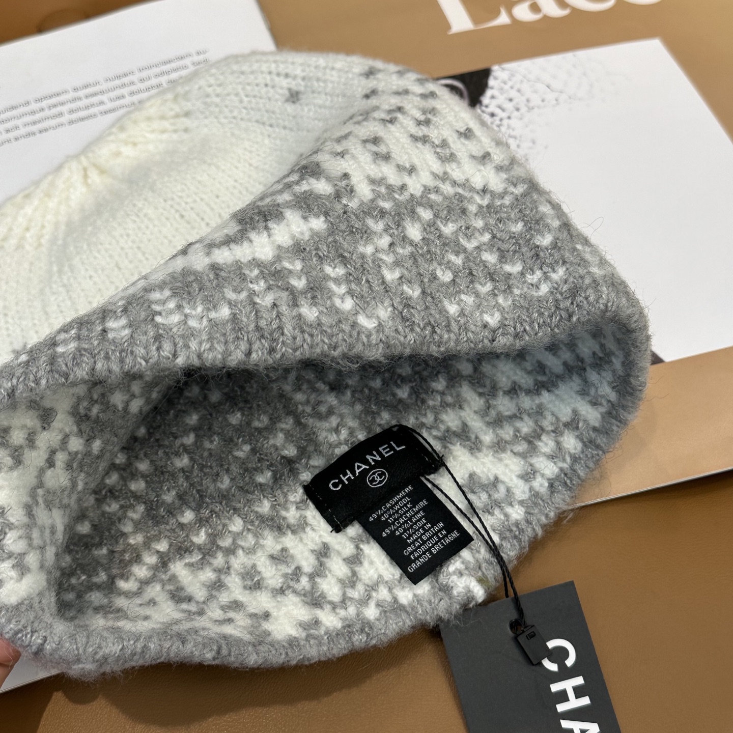 Cha官网品质香奈儿秋冬网红时尚博主推荐款针织帽，藏着不动声色的高级感，每一处线条都透着利落大方，简约而