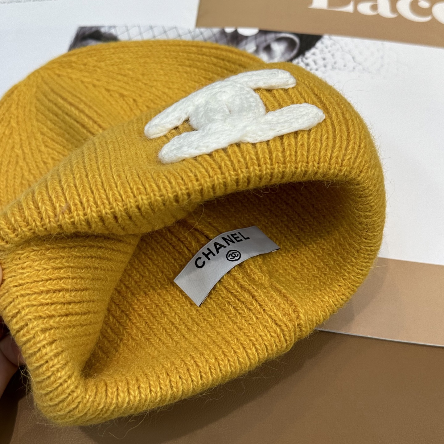 香奈儿CHANEL 小香爆款针织帽！小红书新品发布，太🉑️了，高弹面料 经典色系，男女同款哦