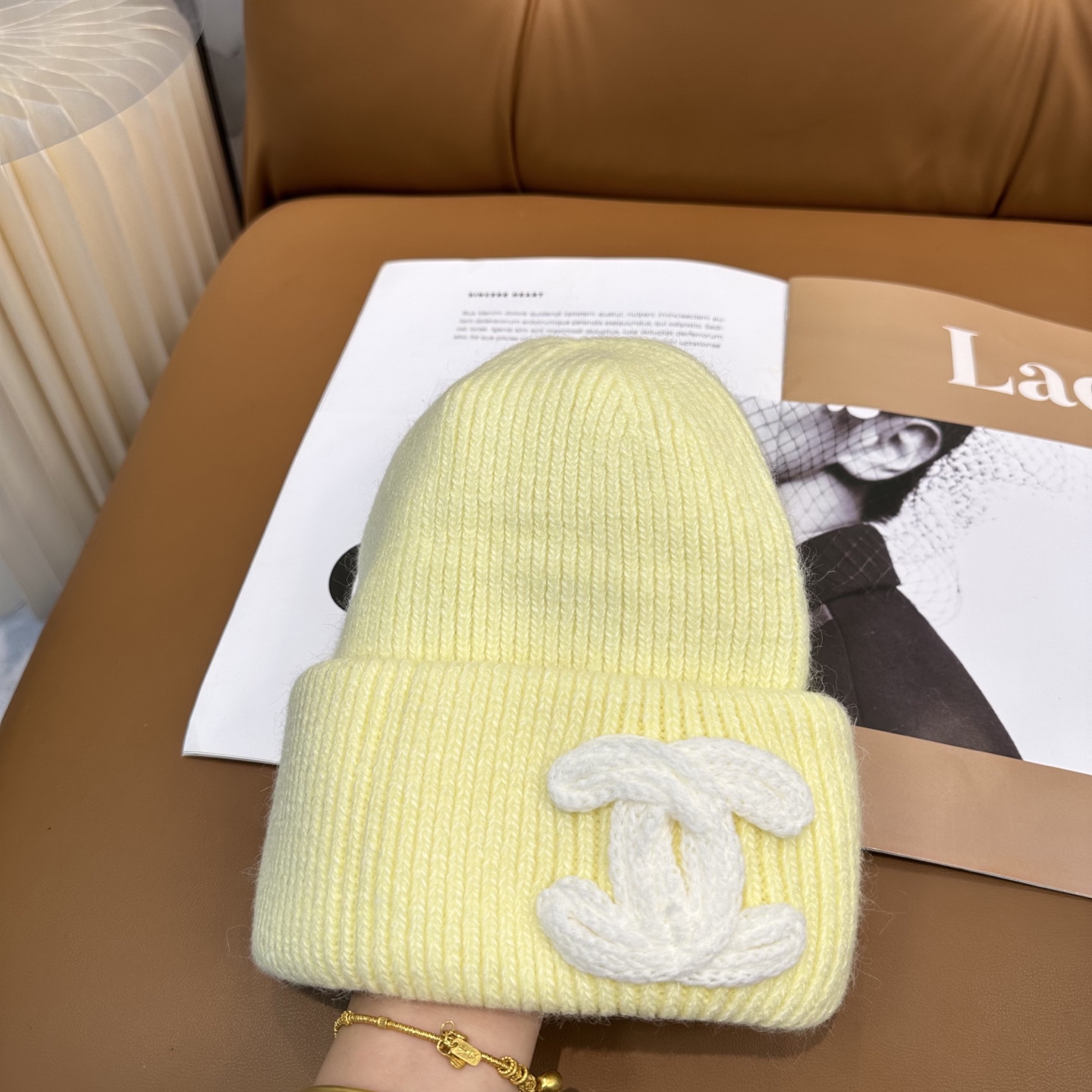 香奈儿CHANEL 小香爆款针织帽！小红书新品发布，太🉑️了，高弹面料 经典色系，男女同款哦