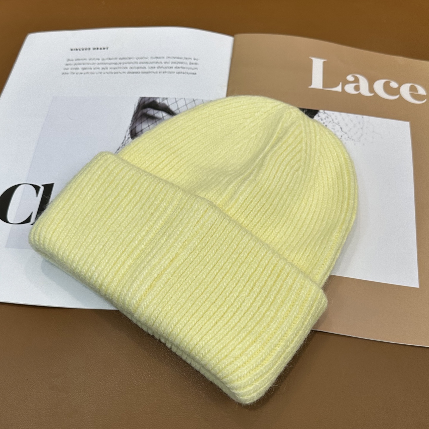 香奈儿CHANEL 小香爆款针织帽！小红书新品发布，太🉑️了，高弹面料 经典色系，男女同款哦