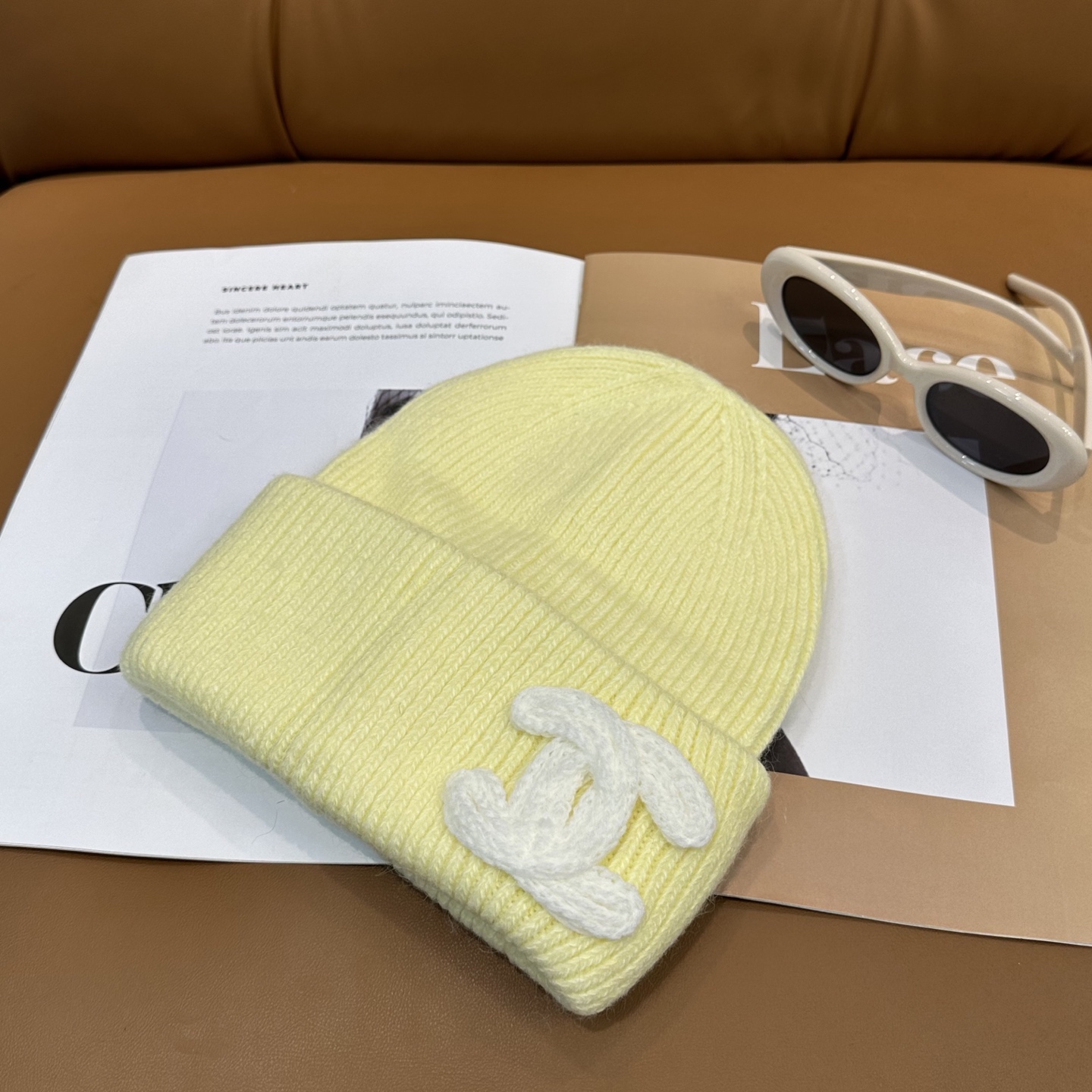 香奈儿CHANEL 小香爆款针织帽！小红书新品发布，太🉑️了，高弹面料 经典色系，男女同款哦