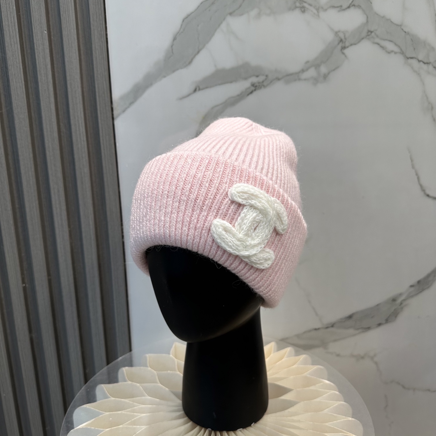 香奈儿CHANEL 小香爆款针织帽！小红书新品发布，太🉑️了，高弹面料 经典色系，男女同款哦