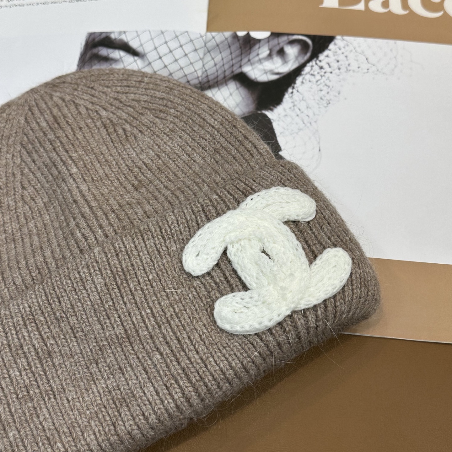 香奈儿CHANEL 小香爆款针织帽！小红书新品发布，太🉑️了，高弹面料 经典色系，男女同款哦