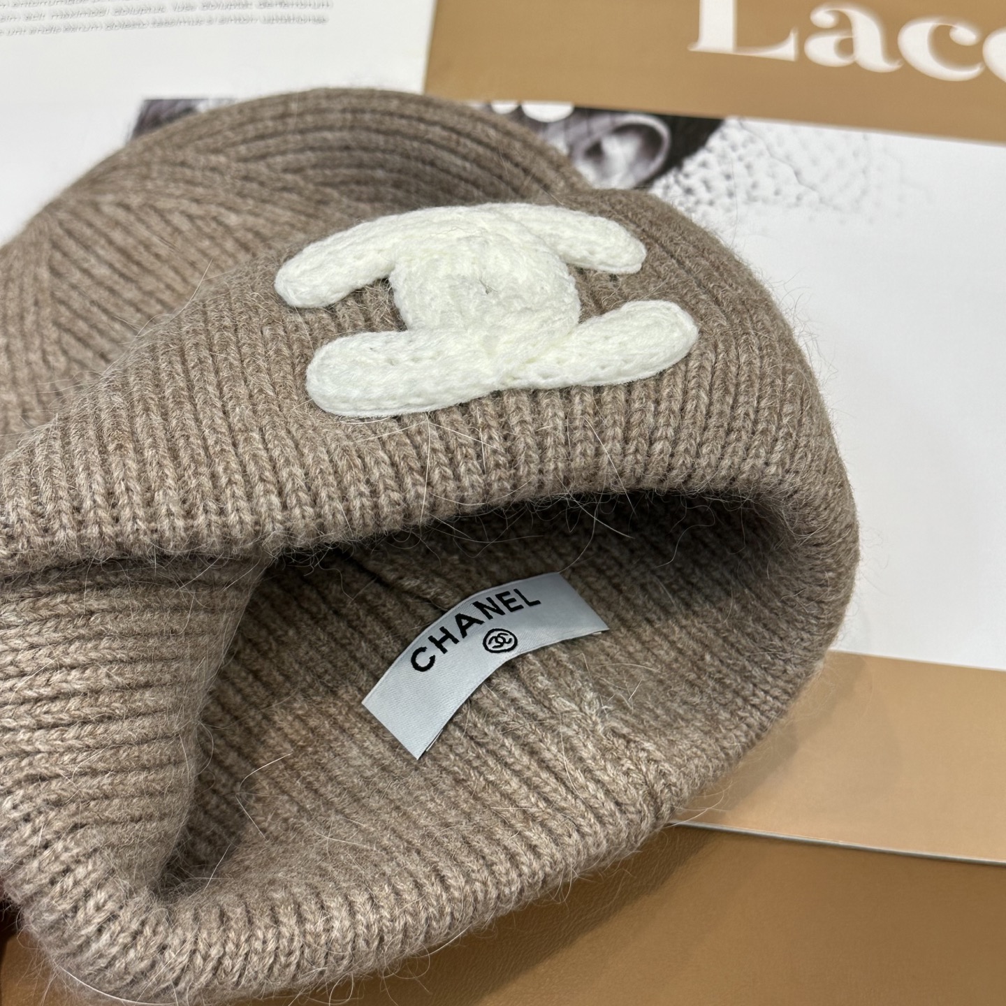 香奈儿CHANEL 小香爆款针织帽！小红书新品发布，太🉑️了，高弹面料 经典色系，男女同款哦