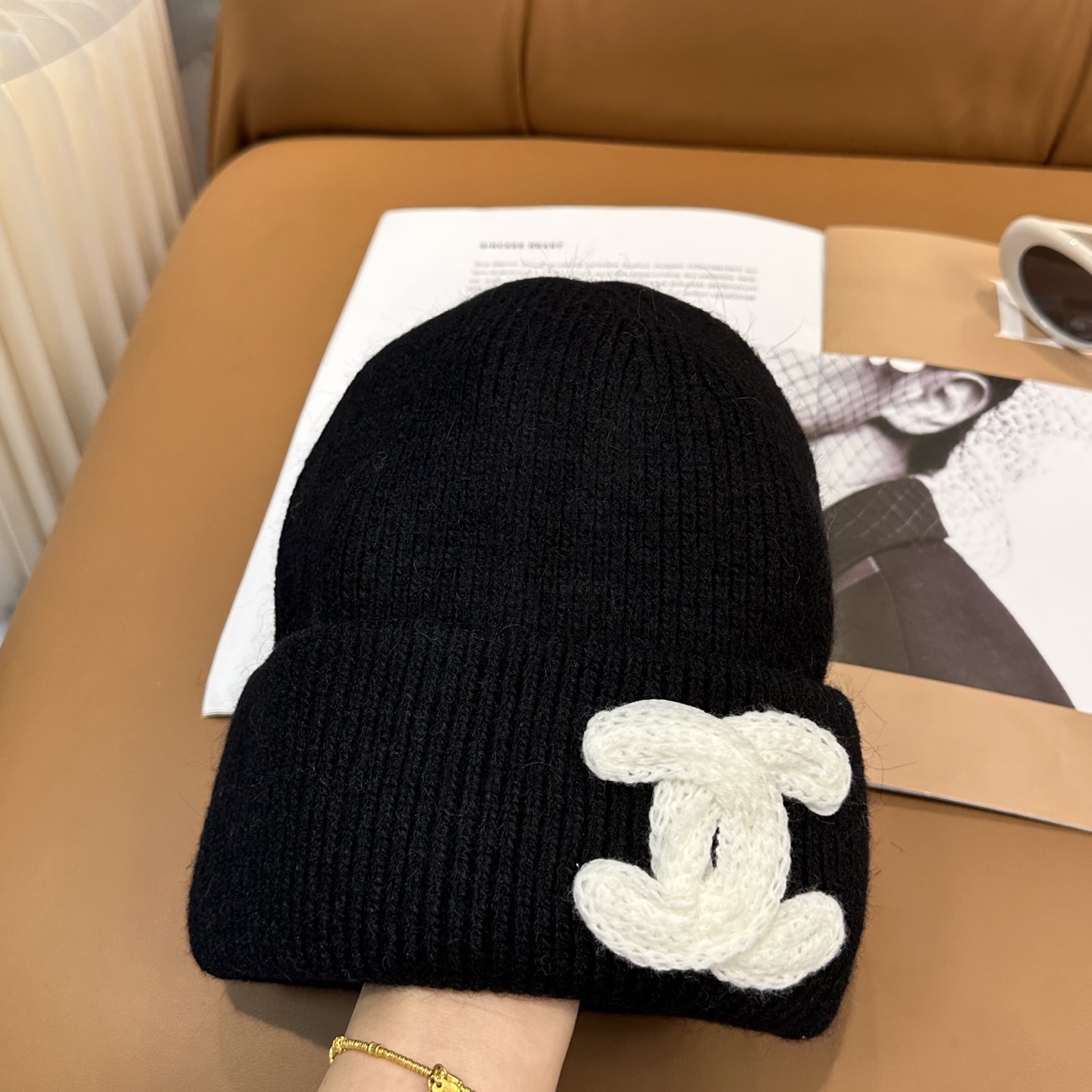 香奈儿CHANEL 小香爆款针织帽！小红书新品发布，太🉑️了，高弹面料 经典色系，男女同款哦