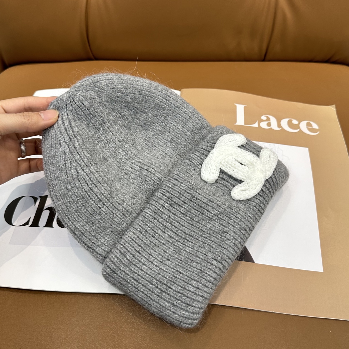 香奈儿CHANEL 小香爆款针织帽！小红书新品发布，太🉑️了，高弹面料 经典色系，男女同款哦