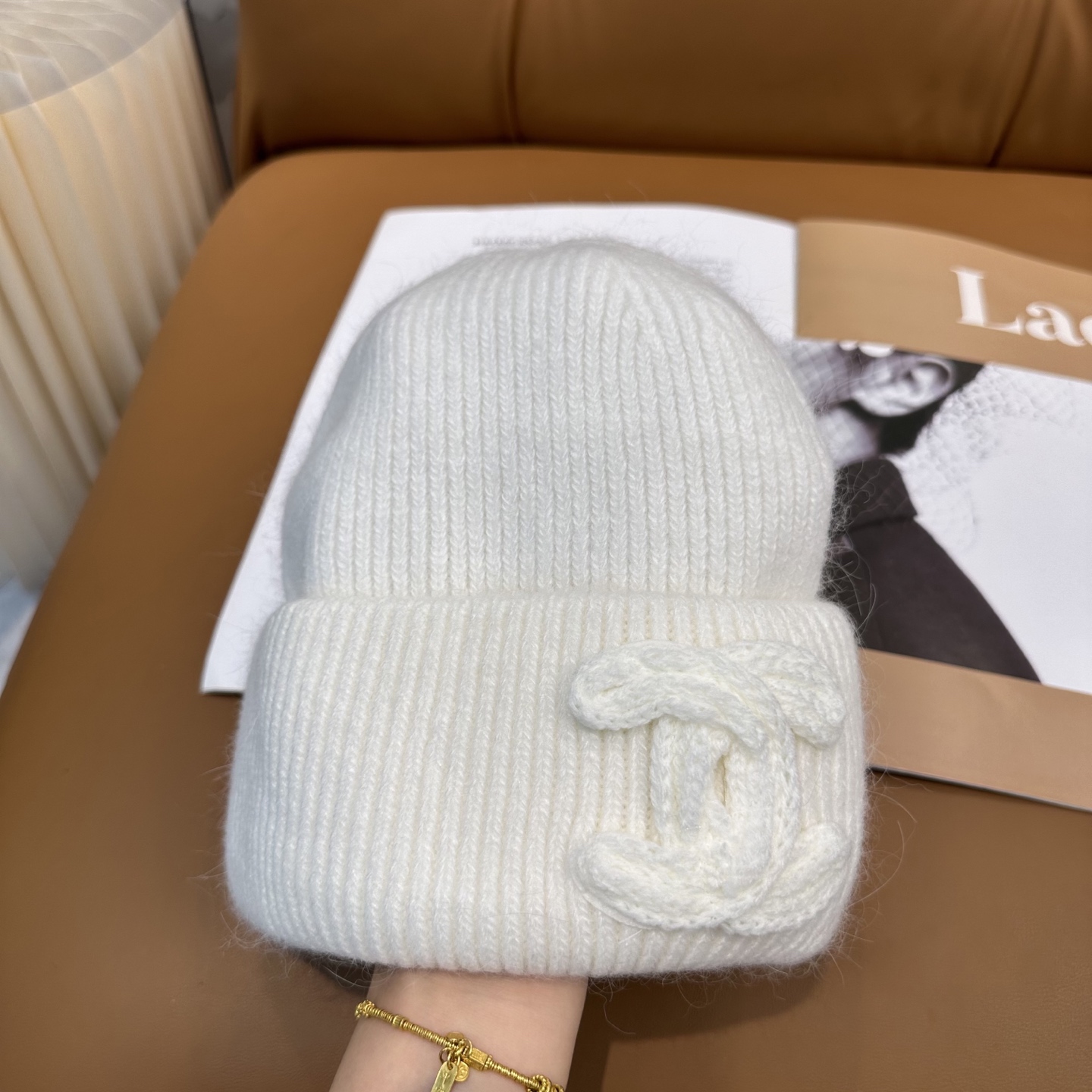 香奈儿CHANEL 小香爆款针织帽！小红书新品发布，太🉑️了，高弹面料 经典色系，男女同款哦