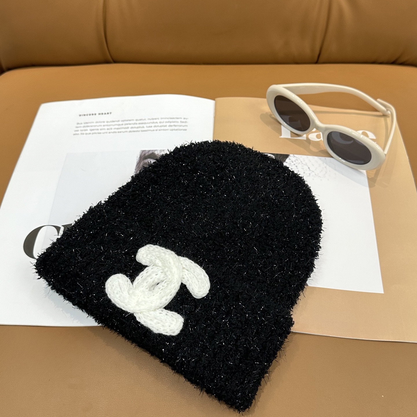 香奈儿CHANEL 小香爆款针织帽！小红书新品发布，太🉑️了，高弹面料 经典色系，男女同款哦