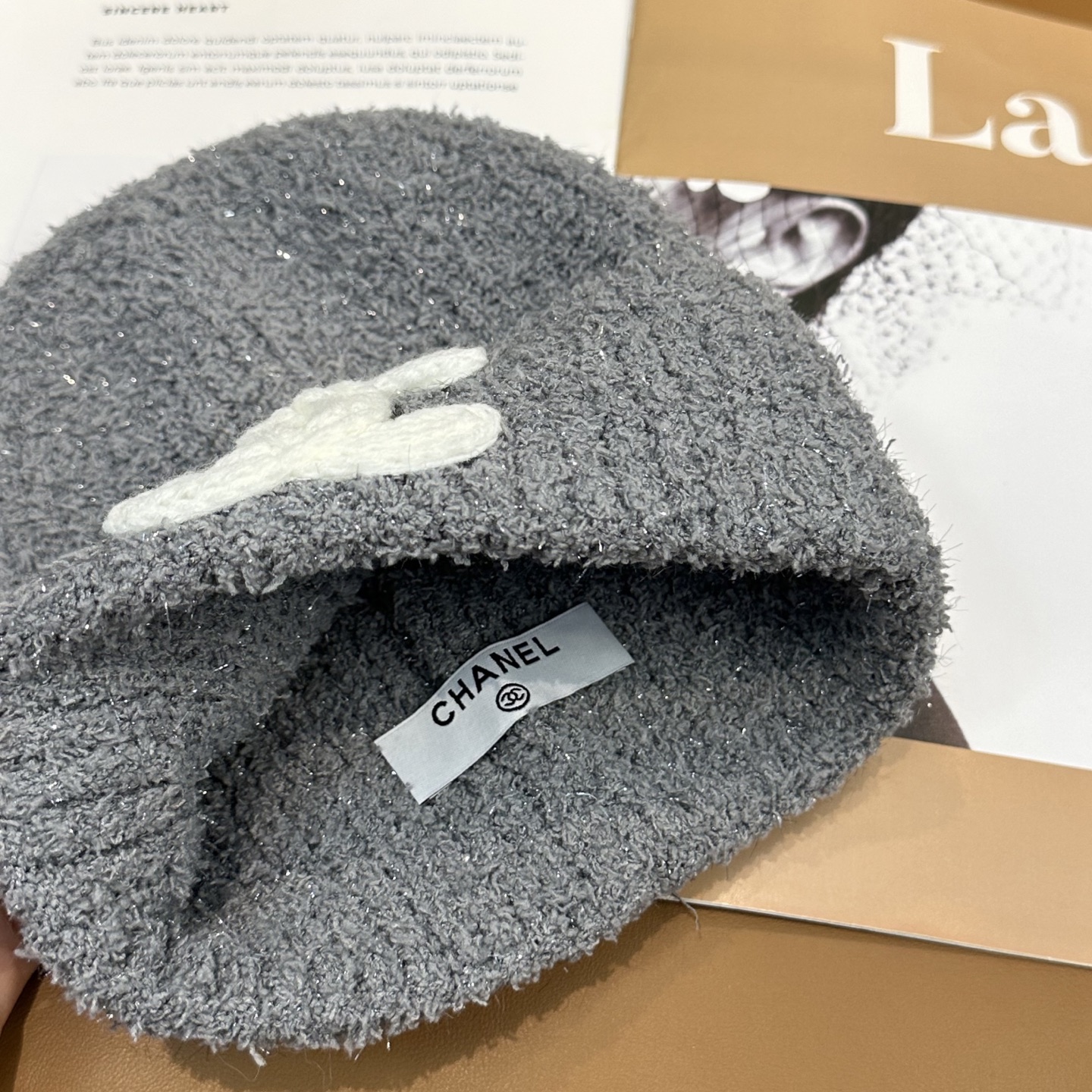 香奈儿CHANEL 小香爆款针织帽！小红书新品发布，太🉑️了，高弹面料 经典色系，男女同款哦