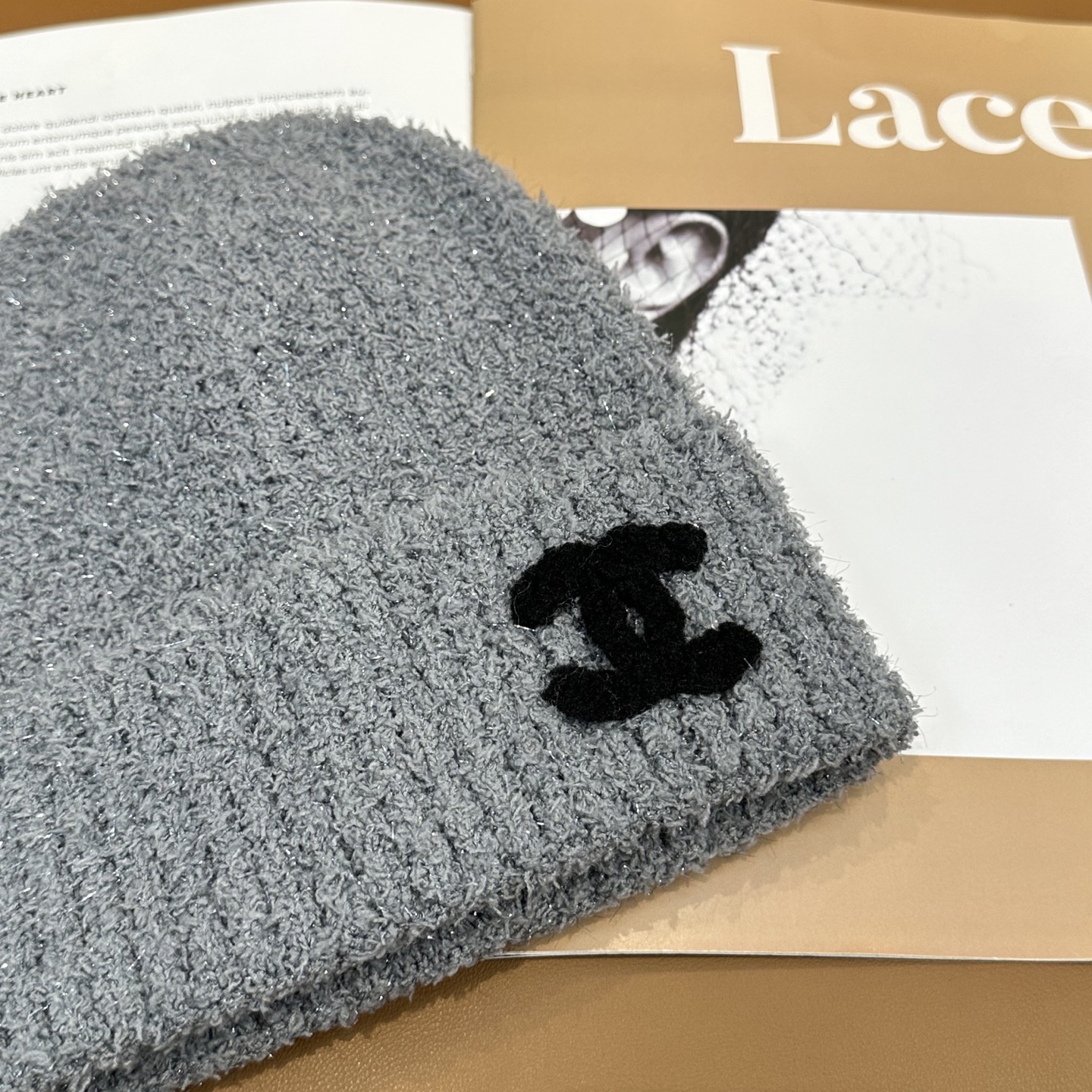 香奈儿CHANEL 小香爆款针织帽！小红书新品发布，太🉑️了，高弹面料 经典色系，男女同款哦