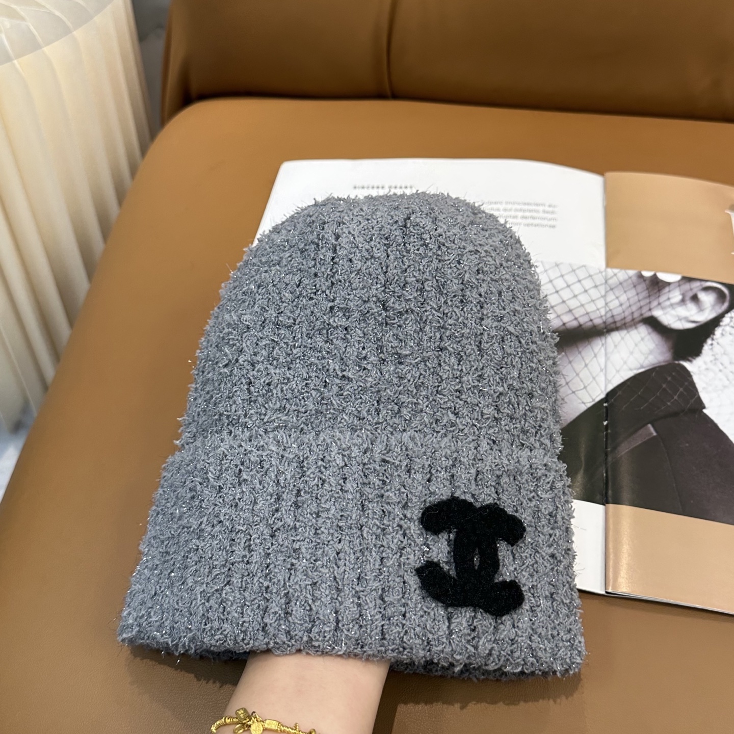 香奈儿CHANEL 小香爆款针织帽！小红书新品发布，太🉑️了，高弹面料 经典色系，男女同款哦