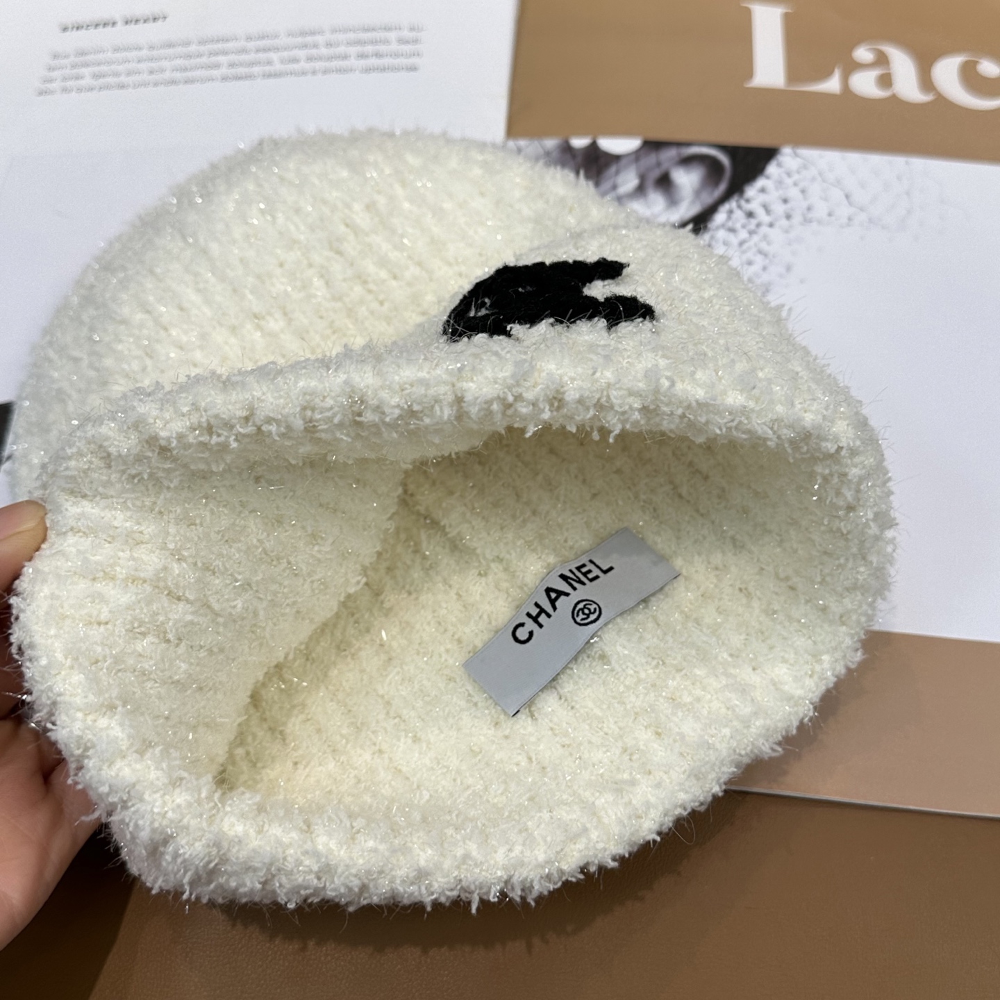 香奈儿CHANEL 小香爆款针织帽！小红书新品发布，太🉑️了，高弹面料 经典色系，男女同款哦