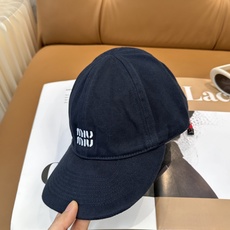🔥MiuMiu缪缪帽子合集|高版本多巴胺“彩色抽绳”经典的字母标低调又有辨识度,最绝的是彩色抽绳设计!红 🔥MiuMiu缪缪帽子合集|高版本多巴胺“彩色抽绳”经典的字母标低调又有辨识度,最绝的是彩色抽绳设计!红