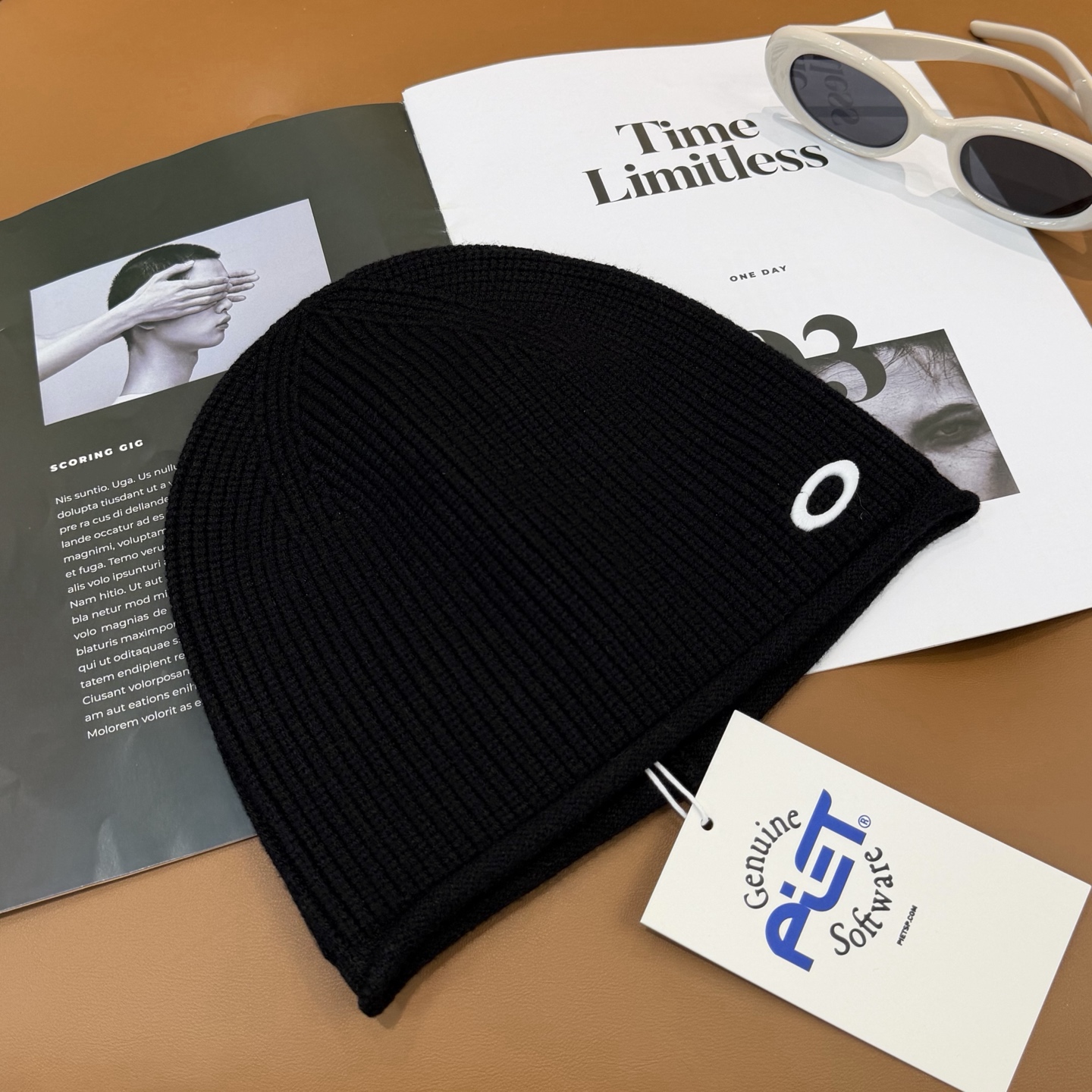 oakIey 欧克利秋冬新款针织帽🧶秋冬必备帽子之一~真的 谁戴谁好看~，超Nice的冬日小配件