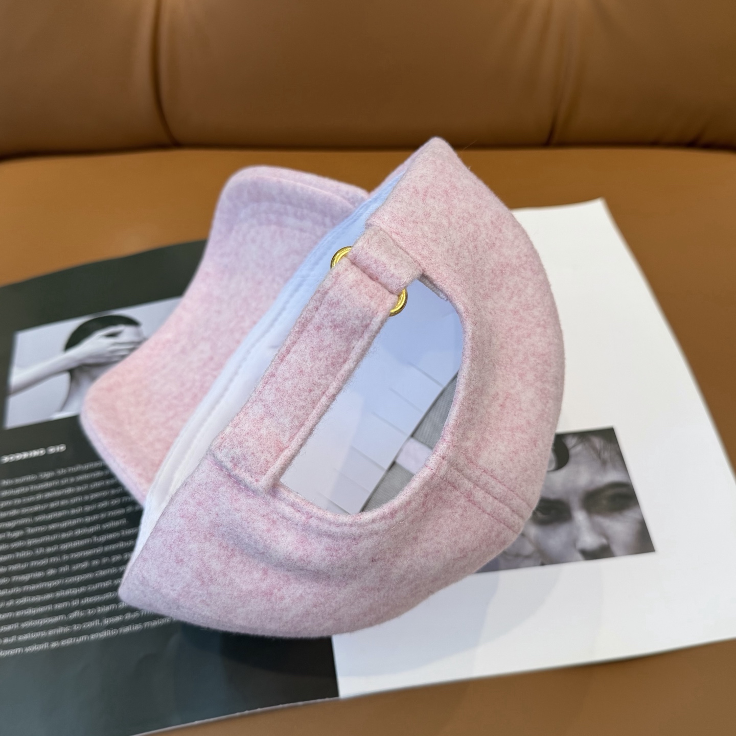 CHANEL 香奈儿 秋冬新款棒球帽 简约大气👈🏻👍休闲时尚👩潮流又有范👍百搭款！