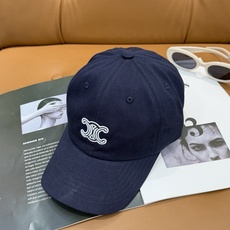 爆款CELINE(赛琳)官网代购版本。 原版1:1 定制! 简约字母明星同款最新棒球帽,时尚潮流,高端做 爆款CELINE(赛琳)官网代购版本。 原版1:1 定制! 简约字母明星同款最新棒球帽,时尚潮流,高端做
