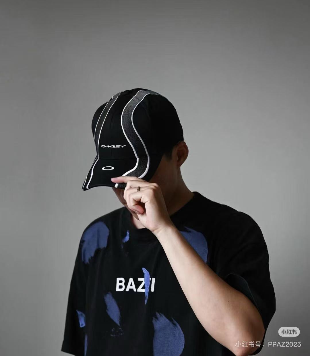 BALENCIAGA巴黎世家新款logo棒球帽，很酷的色系，男女佩戴都有不同style，第一批抢先出货！