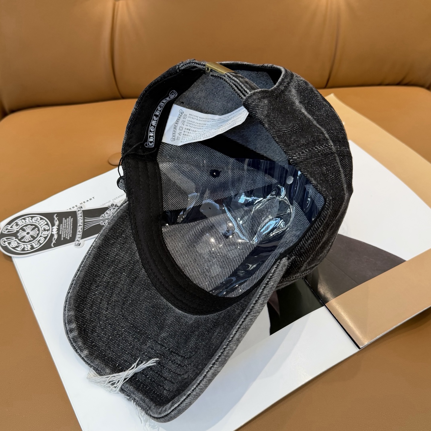 克罗心新款高品质洗水牛仔棒球帽，高端定制版！网红时尚博主同款！墙裂推荐！质量巨好！头围57cm