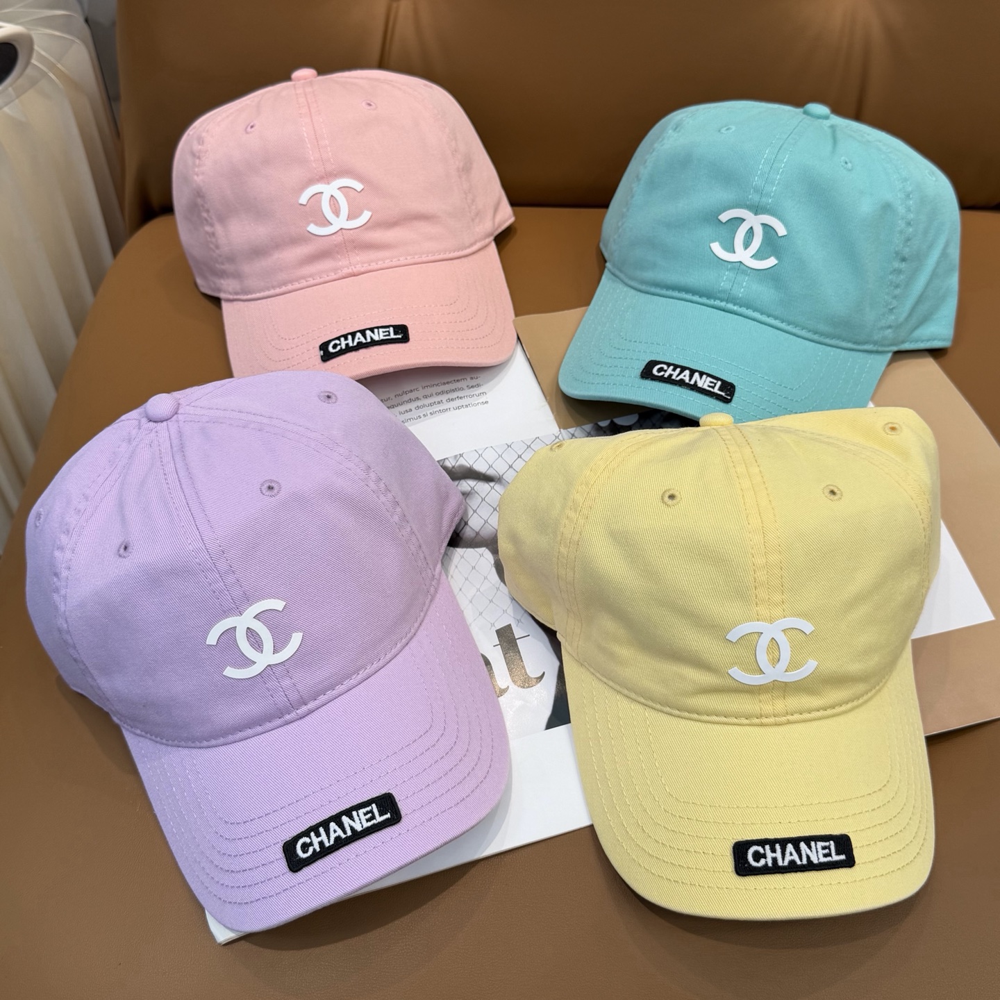 【CHANEL香奈儿】春夏新款简约小香logo棒球帽，新款出货，大牌款超好搭配，赶紧入手！