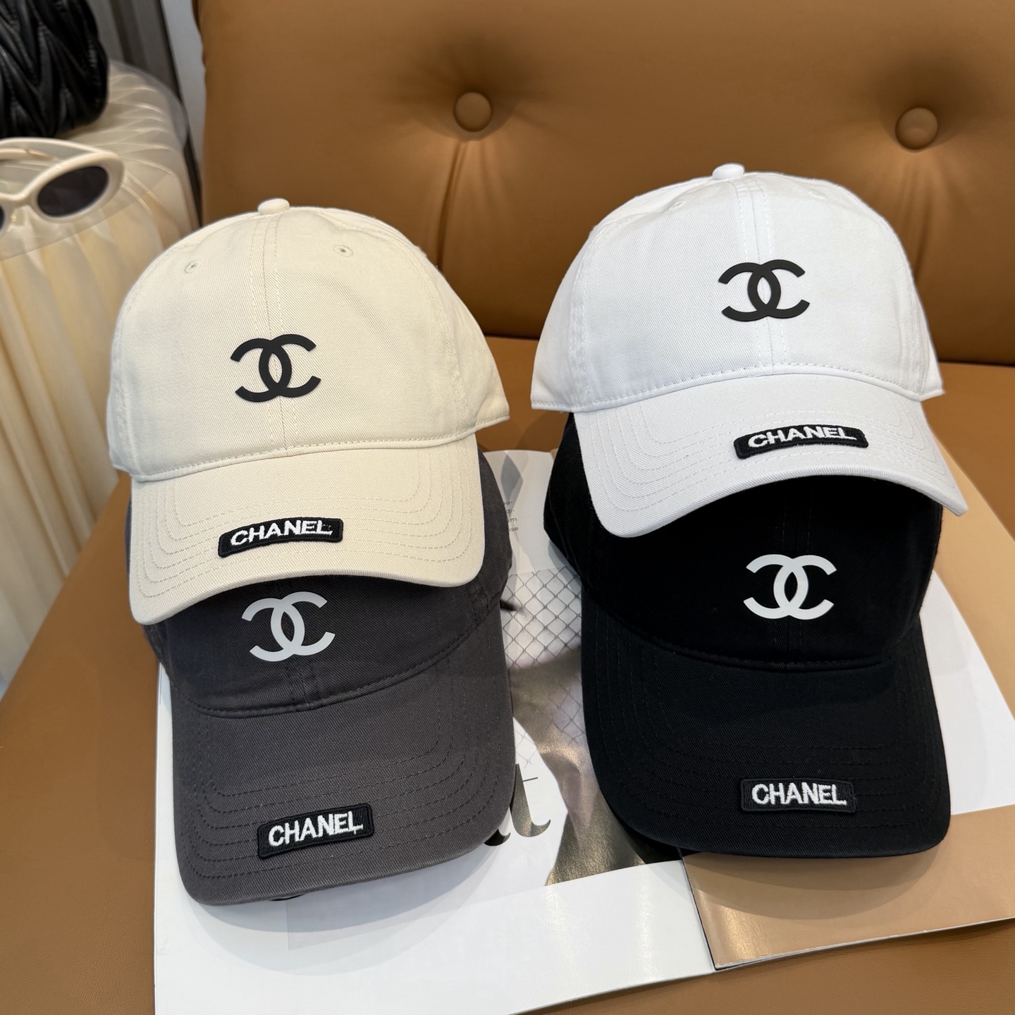 【CHANEL香奈儿】春夏新款简约小香logo棒球帽，新款出货，大牌款超好搭配，赶紧入手！