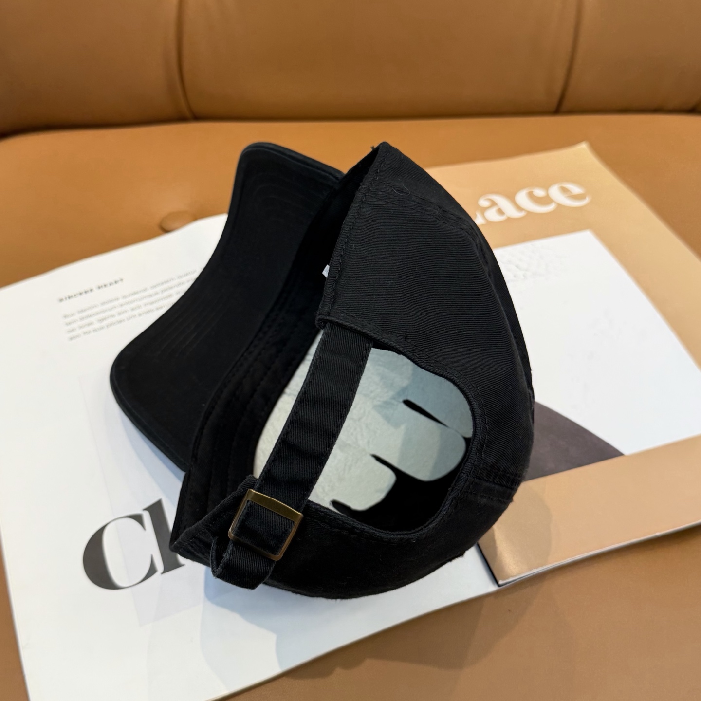 【CHANEL香奈儿】春夏新款简约小香logo棒球帽，新款出货，大牌款超好搭配，赶紧入手！