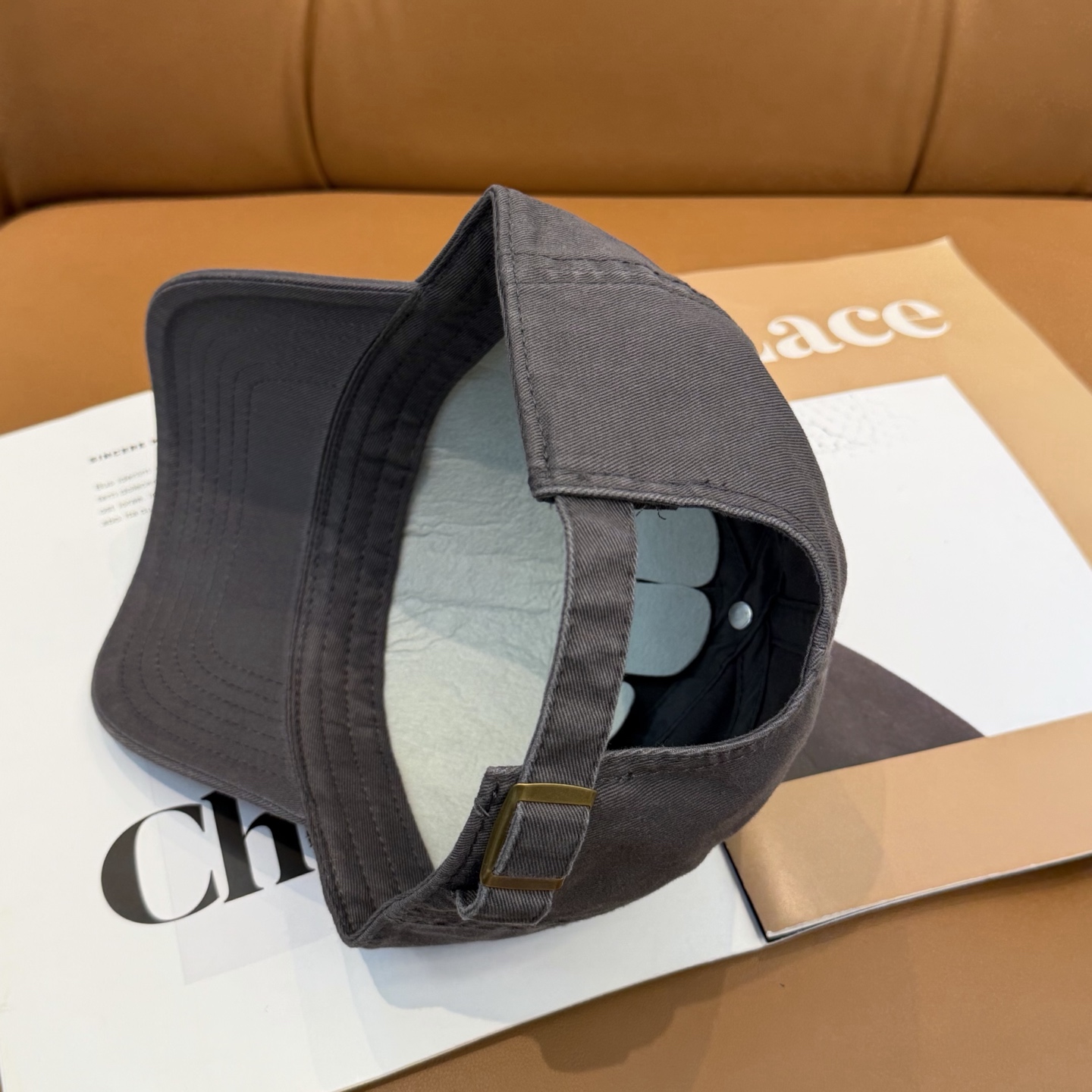 【CHANEL香奈儿】春夏新款简约小香logo棒球帽，新款出货，大牌款超好搭配，赶紧入手！