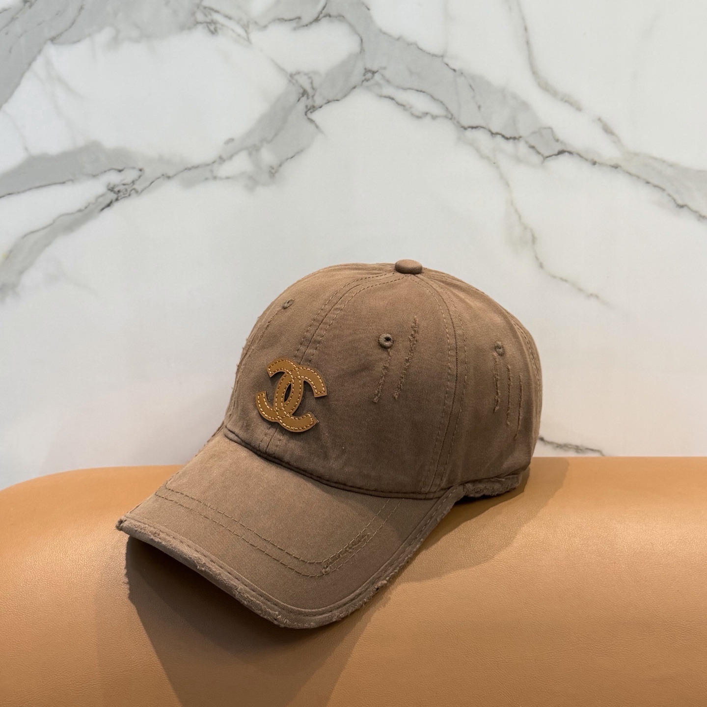 【CHANEL香奈儿】春夏新款简约小香logo棒球帽，新款出货，大牌款超好搭配，赶紧入手！