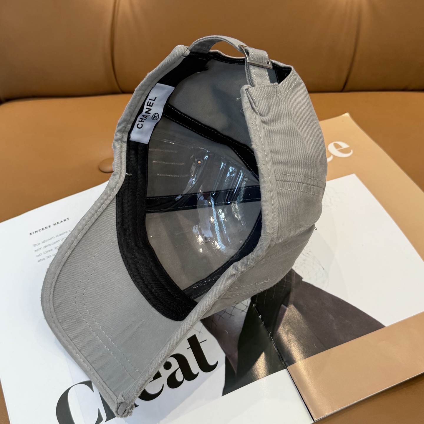 【CHANEL香奈儿】春夏新款简约小香logo棒球帽，新款出货，大牌款超好搭配，赶紧入手！