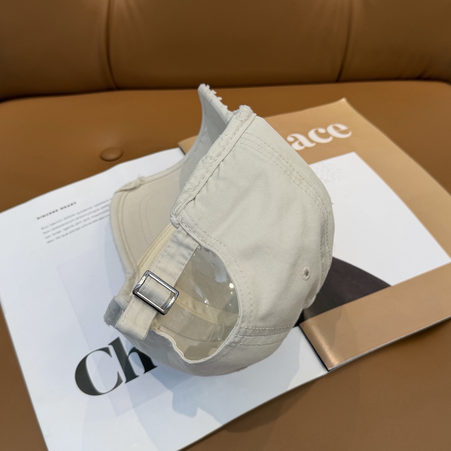 【CHANEL香奈儿】春夏新款简约小香logo棒球帽，新款出货，大牌款超好搭配，赶紧入手！