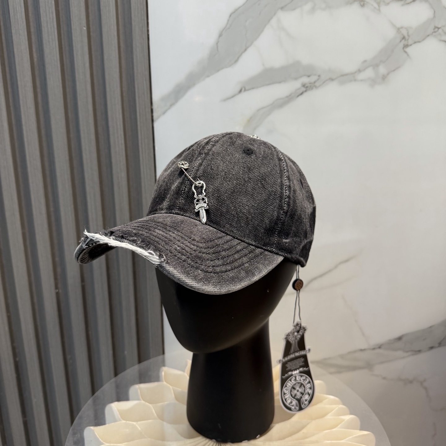 克罗心新款高品质洗水牛仔棒球帽，高端定制版！网红时尚博主同款！墙裂推荐！质量巨好！头围57cm