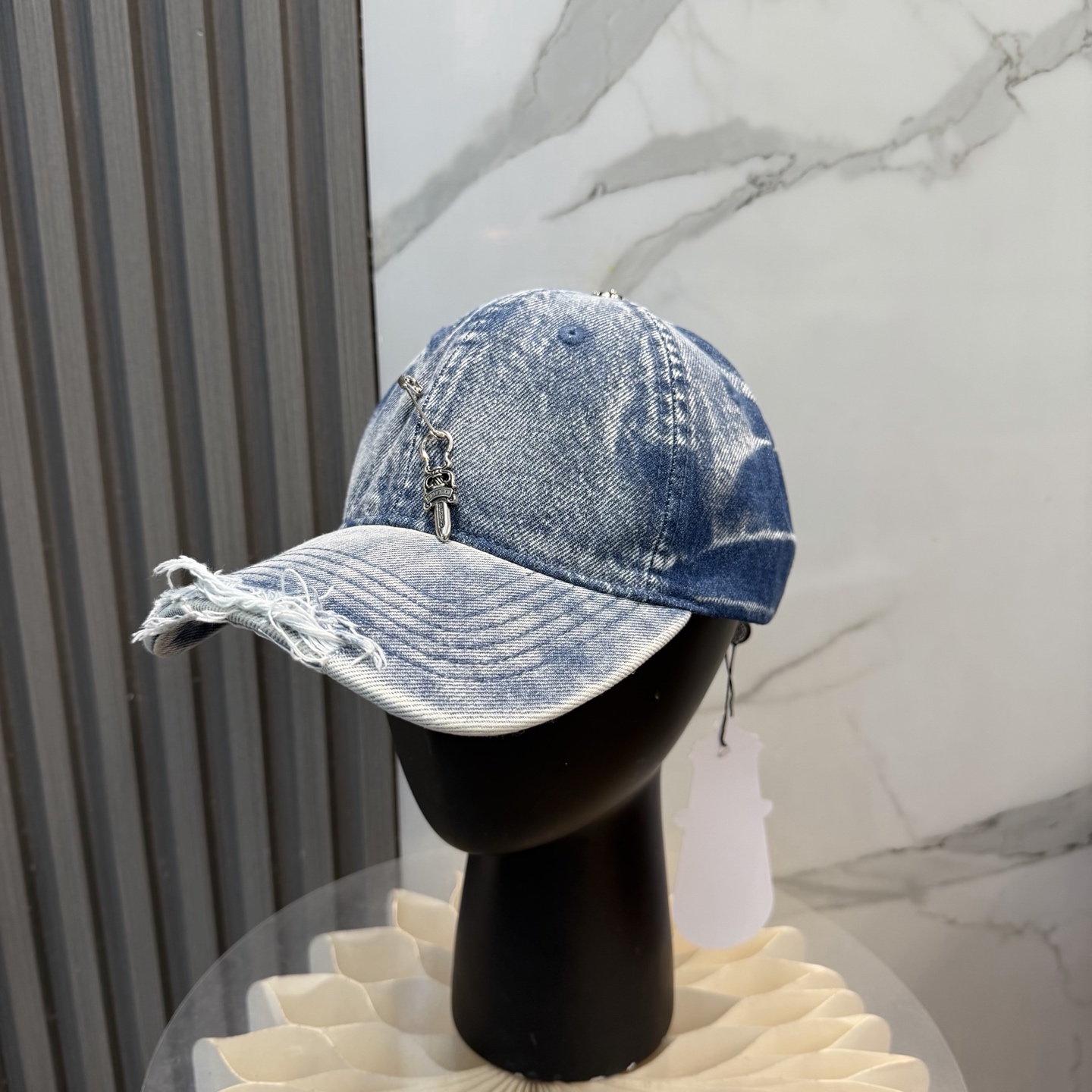 克罗心新款高品质洗水牛仔棒球帽，高端定制版！网红时尚博主同款！墙裂推荐！质量巨好！头围57cm