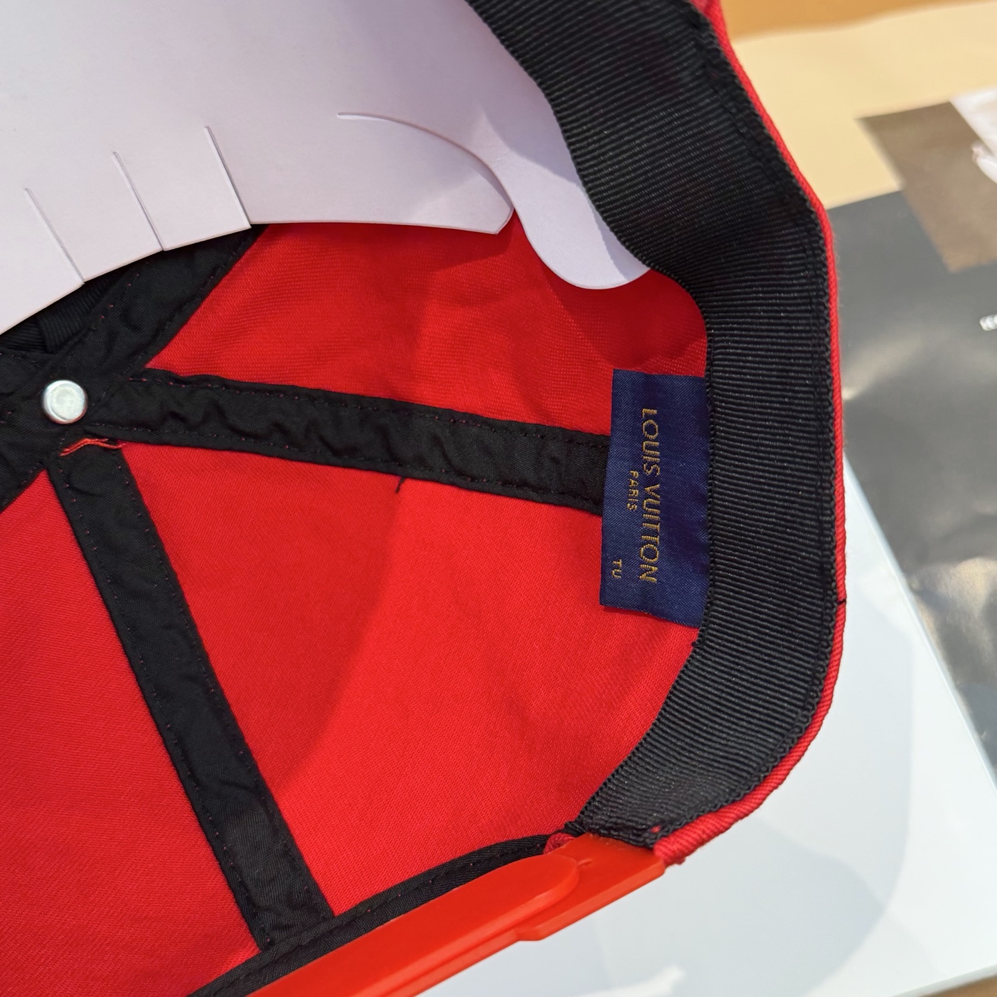 LV路易威登高版本专柜爆款刺绣棒球帽 重工打造♥️高端大气，百搭款🤗男女通用！