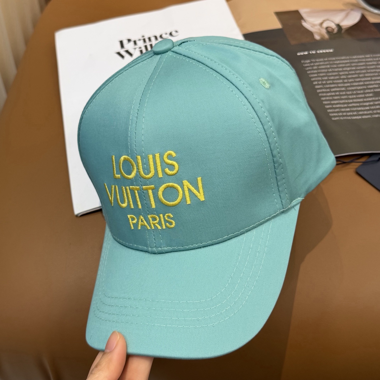 Louis Vuitton LV路易威登高版本刺绣 棒球帽 重工打造 高端 ，百搭款