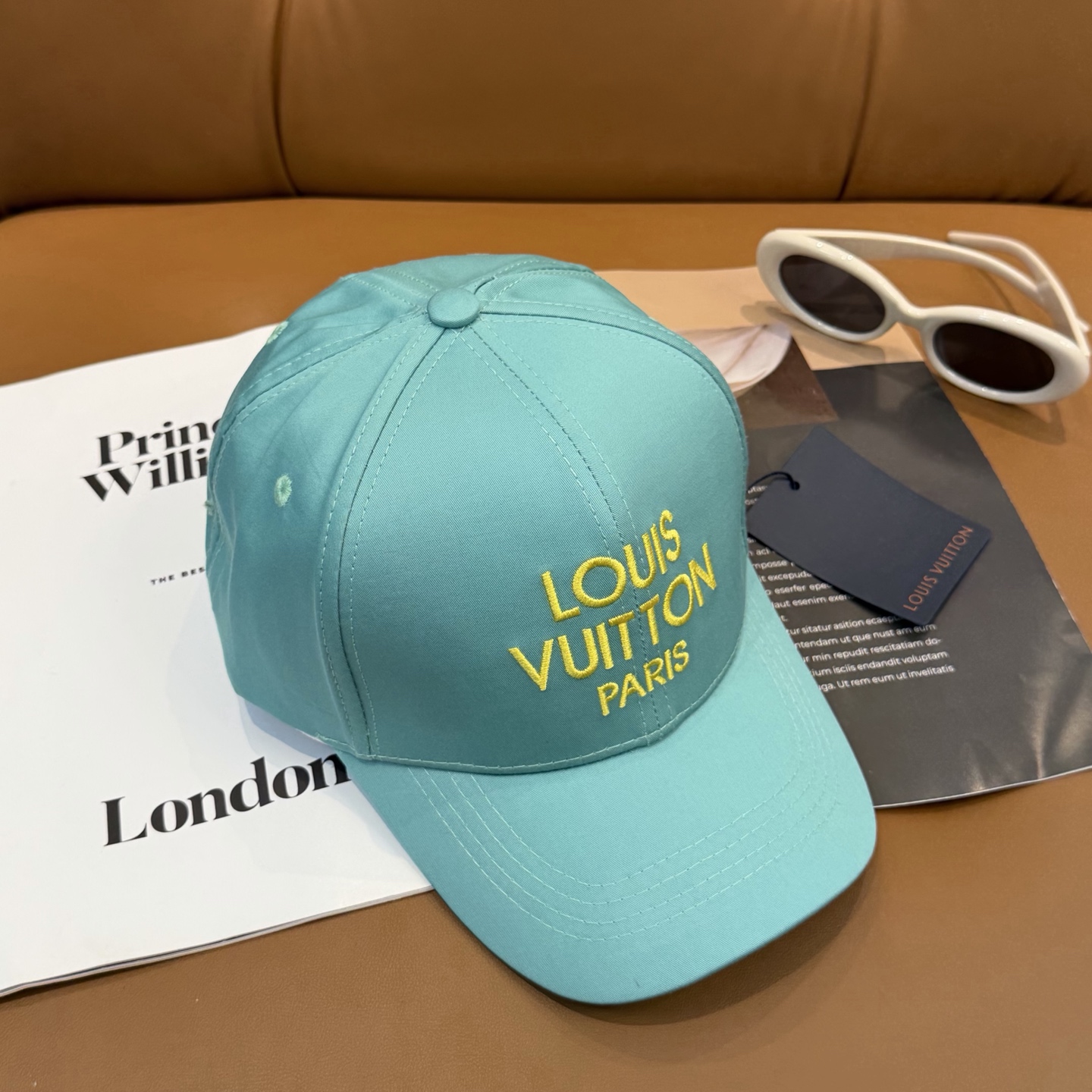 Louis Vuitton LV路易威登高版本刺绣 棒球帽 重工打造 高端 ，百搭款