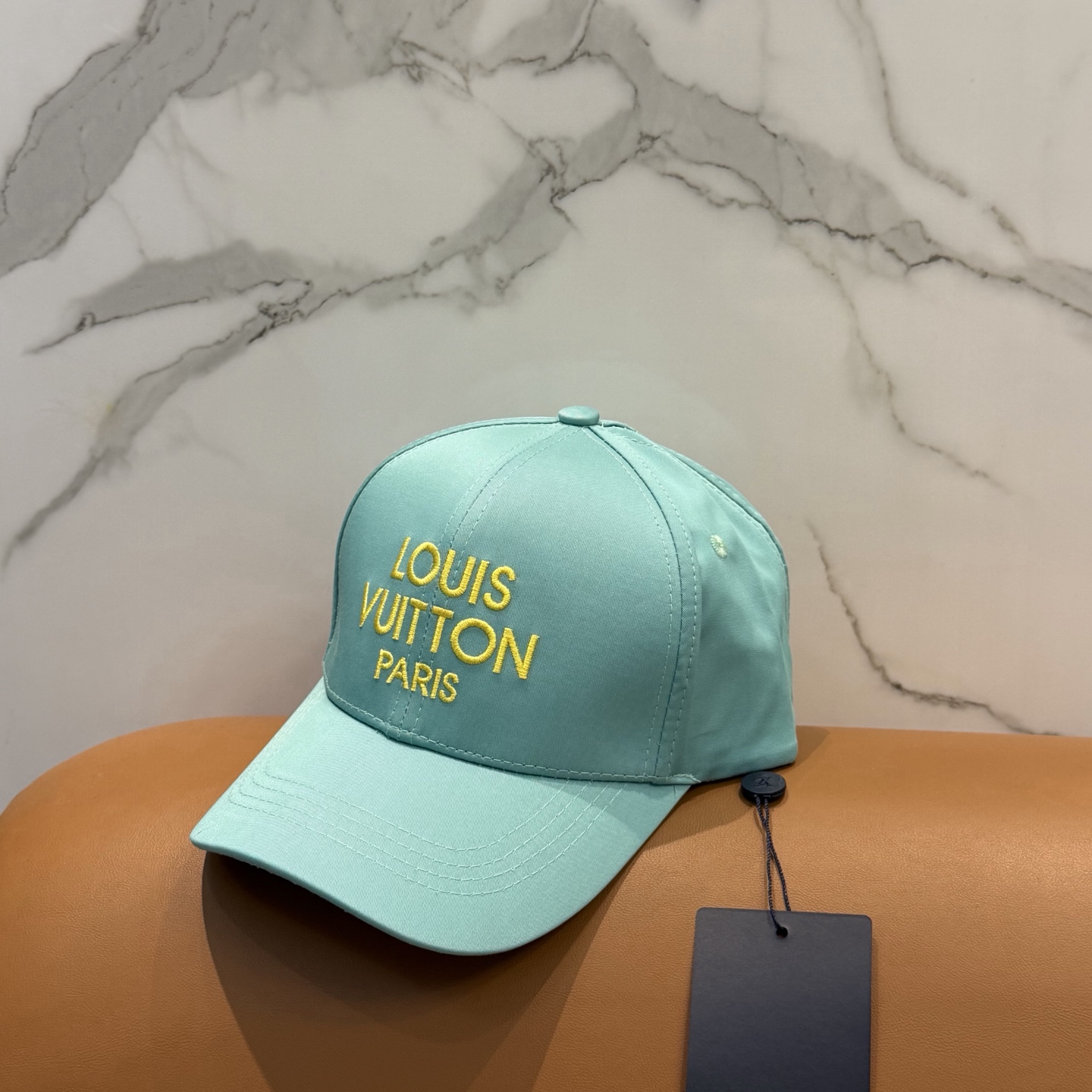 Louis Vuitton LV路易威登高版本刺绣 棒球帽 重工打造 高端 ，百搭款