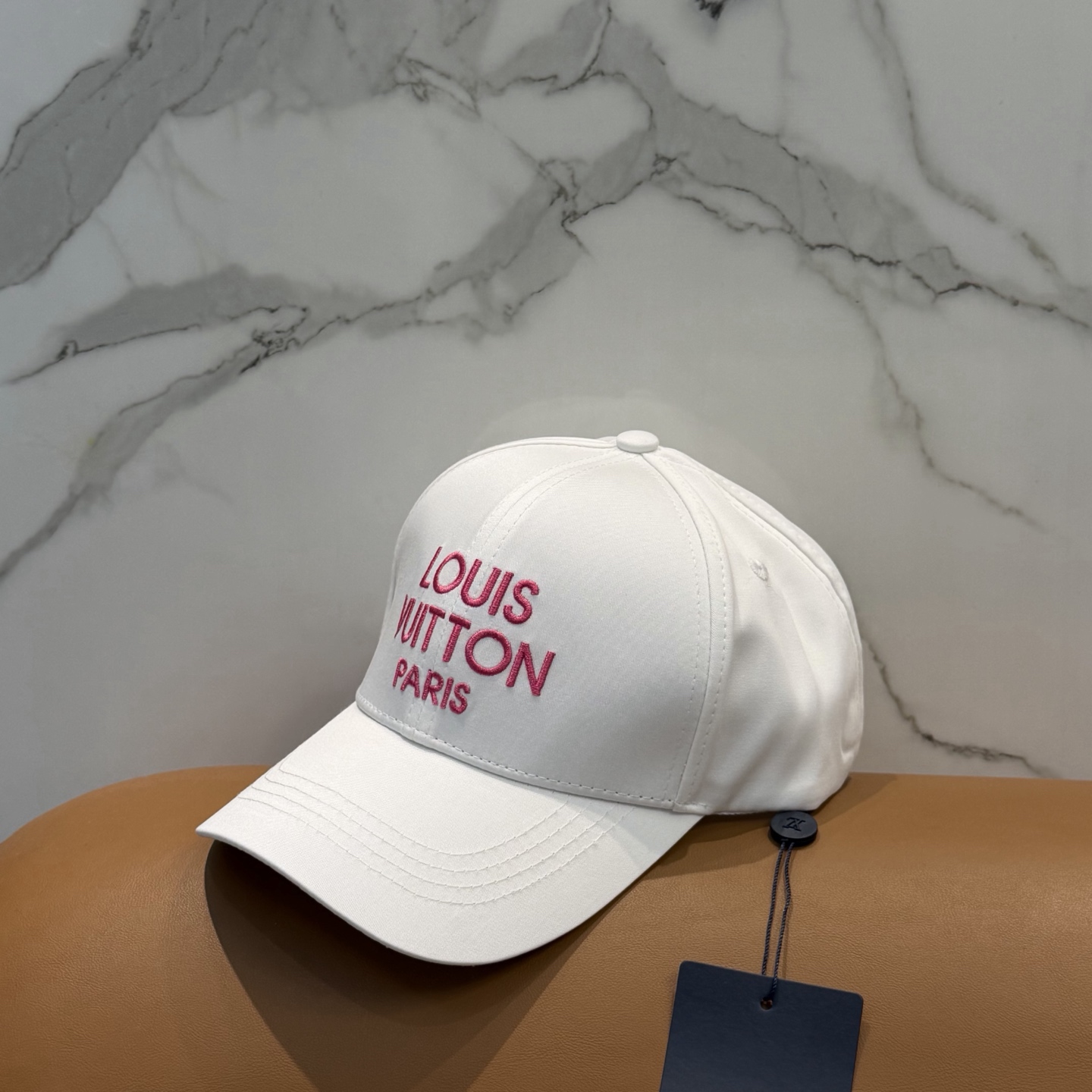 Louis Vuitton LV路易威登高版本刺绣 棒球帽 重工打造 高端 ，百搭款
