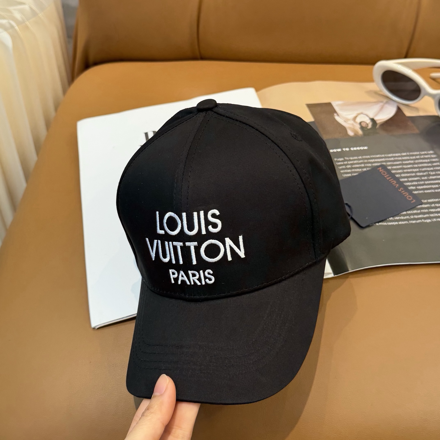 Louis Vuitton LV路易威登高版本刺绣 棒球帽 重工打造 高端 ，百搭款