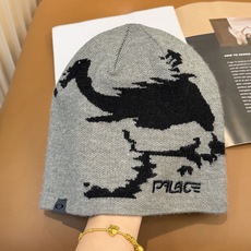 。始祖鸟高品质针织帽 秋冬最新款情侣款针织毛线帽!超级保暖抗寒!专柜在售款!超好看百搭,夏天出过鸭舌帽和 。始祖鸟高品质针织帽 秋冬最新款情侣款针织毛线帽!超级保暖抗寒!专柜在售款!超好看百搭,夏天出过鸭舌帽和