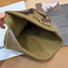 。始祖鸟高品质针织帽 秋冬最新款情侣款针织毛线帽!超级保暖抗寒!专柜在售款!超好看百搭,夏天出过鸭舌帽和 。始祖鸟高品质针织帽 秋冬最新款情侣款针织毛线帽!超级保暖抗寒!专柜在售款!超好看百搭,夏天出过鸭舌帽和