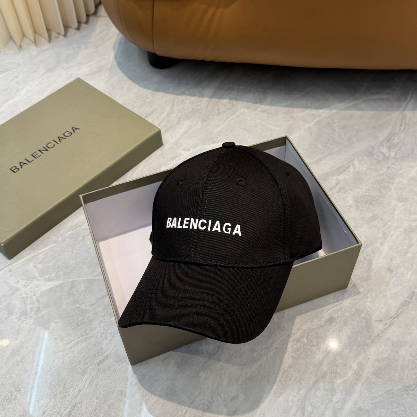 Balenciaga Balenciaga 新款巴黎世家 棒球帽我家对巴黎世家的工艺已经是炉火纯青了 必爆 BALENCIAGA巴黎世家新款纯棉棒球帽