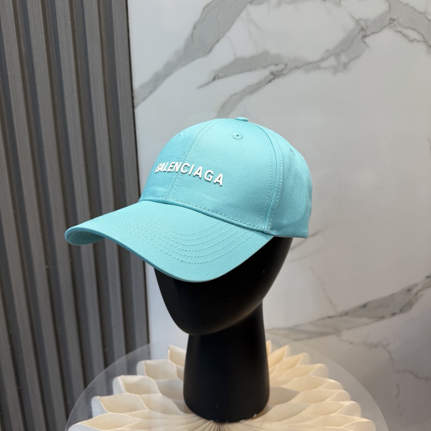 Balenciaga Balenciaga 新款巴黎世家 棒球帽我家对巴黎世家的工艺已经是炉火纯青了 必爆 BALENCIAGA巴黎世家新款纯棉棒球帽
