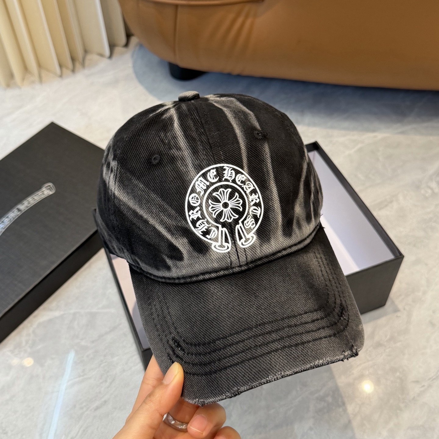 Chrome Hearts 克罗心 ，个性 logo，休闲带点酷酷的感觉，中性款