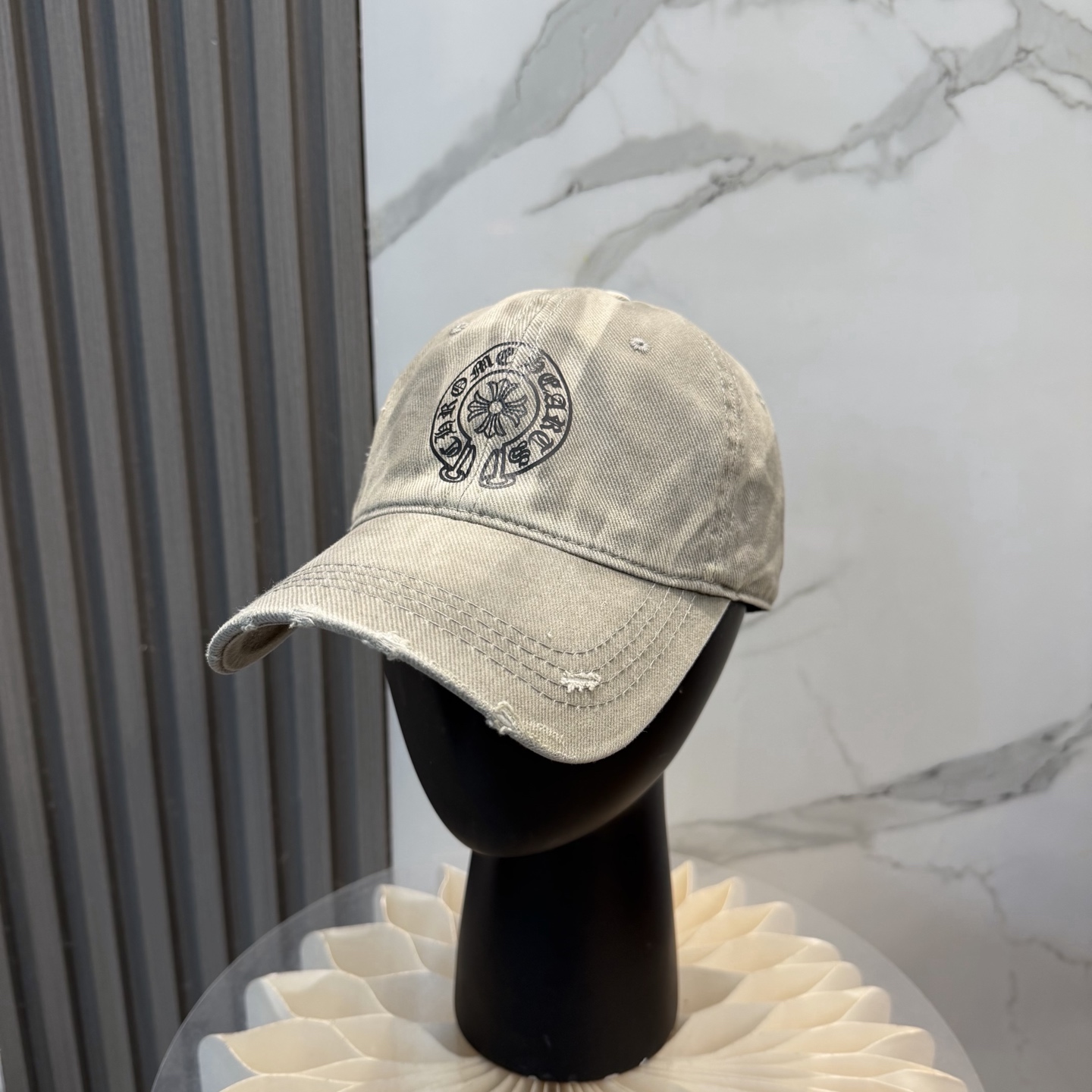 Chrome Hearts 克罗心 ，个性 logo，休闲带点酷酷的感觉，中性款