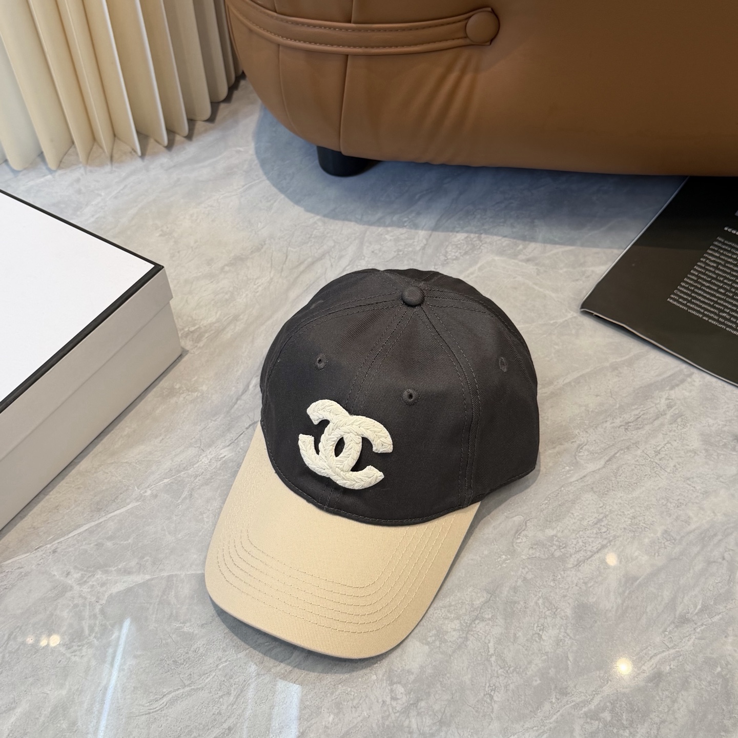 【CHANEL香奈儿】春夏新款简约小香logo棒球帽，新款出货，大牌款超好搭配，赶紧入手！