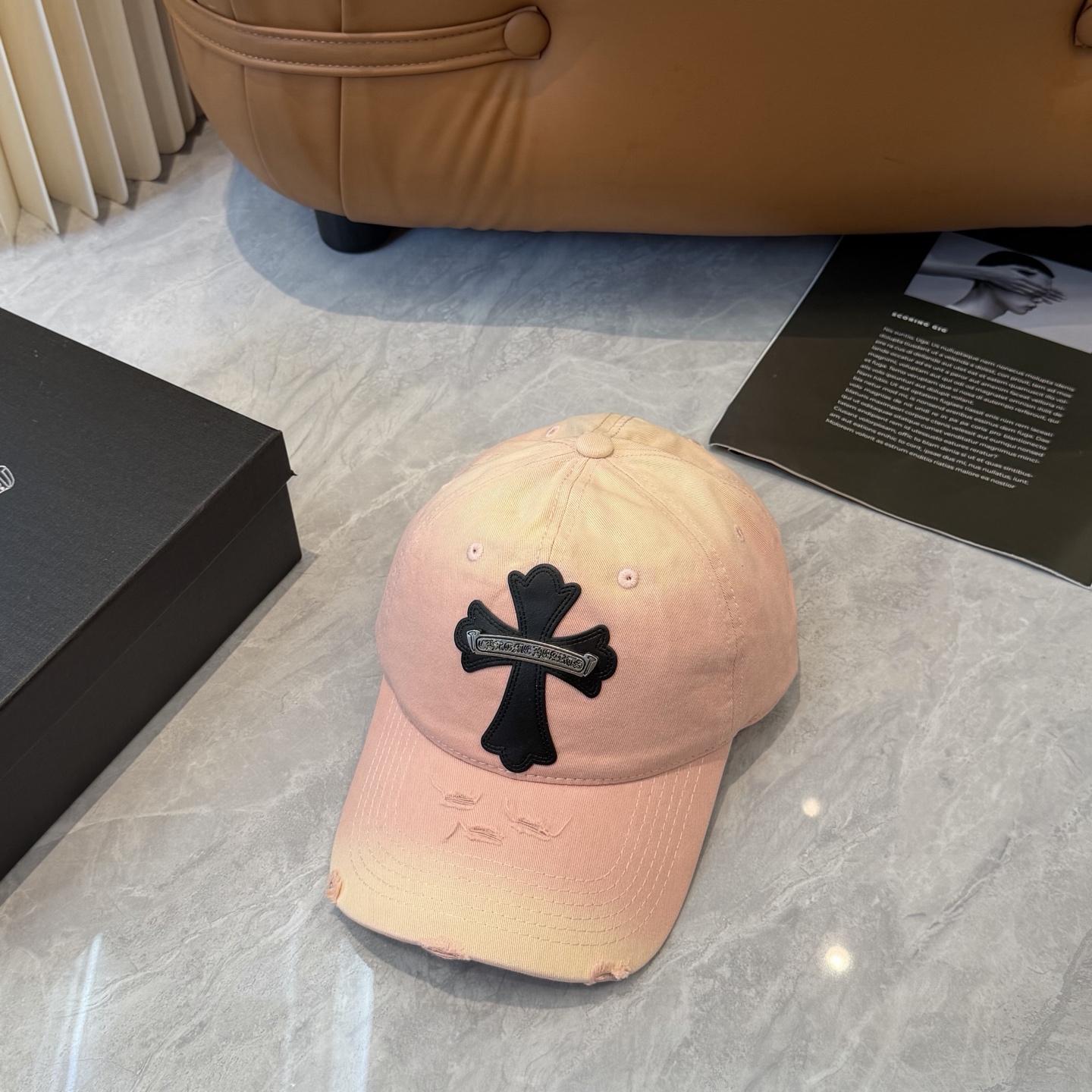 克罗心 🆕🆕新款棒球帽，个性时尚经典十字架标志，休闲带点酷酷的感觉，中性款男女同款！超好搭！头围:56-