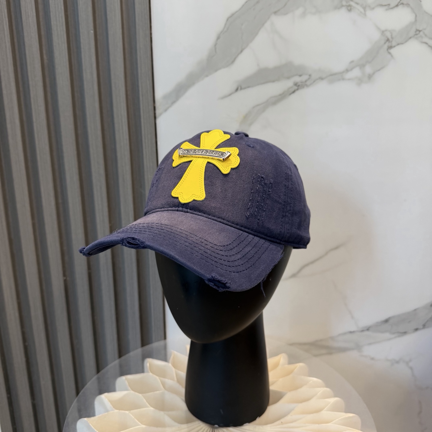 Chrome Hearts 克罗心 ，个性 十字架标志，休闲带点酷酷的感觉，中性款