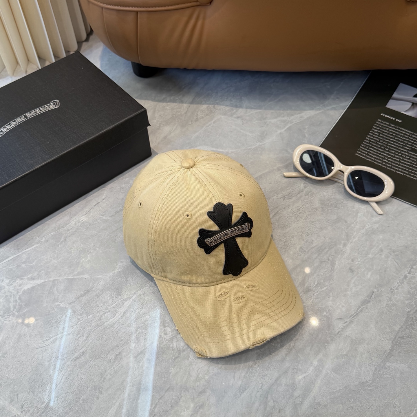 克罗心 🆕🆕新款棒球帽，个性时尚经典十字架标志，休闲带点酷酷的感觉，中性款男女同款！超好搭！头围:56-